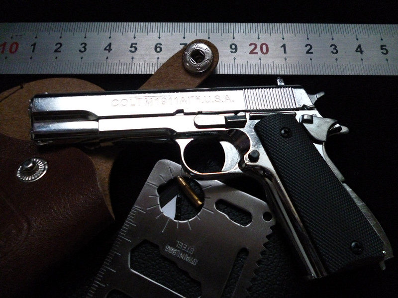 高仿真金属CS穿越火线 1911 A1军事模型玩具GUN非发射子弹汽狗
