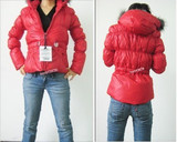欧美大牌*羽皇*出口订单*2010新款短款女款羽绒服超显瘦