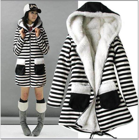 2010新品秋冬装韩版新款热卖女装休闲加厚斑马条纹带帽外套棉衣