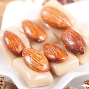  韩国食品 韩国糖果 韩国原装进口 乐天杏仁糖 90g 最新包装