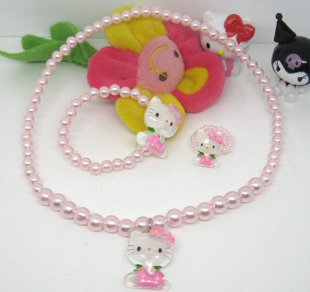  HELLO KITTY 卡通项链儿童珍珠项链 戒指手链项链三件套 双梅花