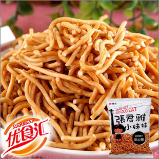  热卖台湾进口零食 张君雅小妹妹 碳烤鸡汁点心面100g