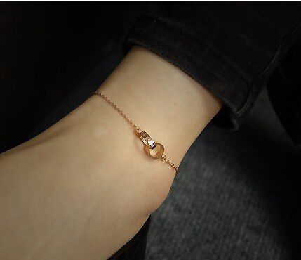 Authentic top-quality temperament 18K ring rose gold-plated fashion LOVE series bracelet Korea titanium steel gifts