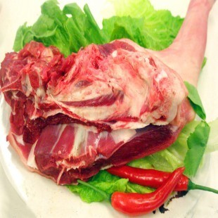  新鲜羊前腿 冷鲜羊肉 整只羊腿 无膻味肉鲜嫩 特价促销 4斤包邮