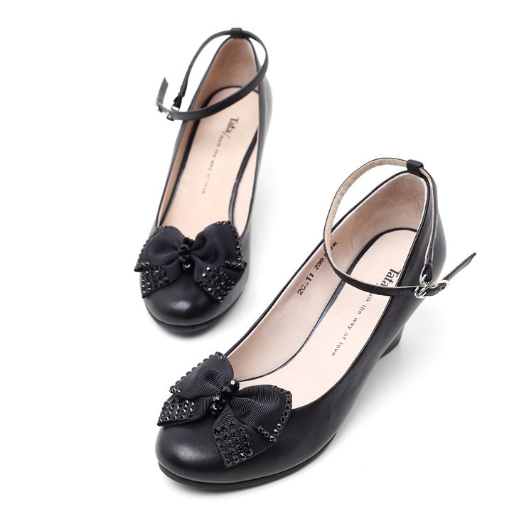 他她tata 2010秋季新品贴膜羊皮蝴蝶结圆头坡跟女皮鞋 2CG11D