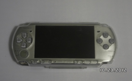 PSP3000水晶盒 屏幕打不开 带支架