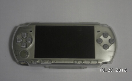 PSP3000水晶盒 屏幕打不开 带支架