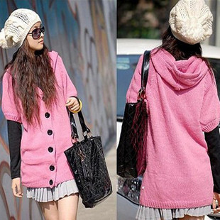 求:橘<em>红色的卫衣</em>,外面<em>配什么</em>色<em>的马甲</em>好看啊?