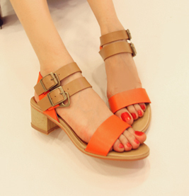  夏季新款OL通勤 时尚复古简约 百搭粗跟仿牛皮中跟凉鞋女女鞋