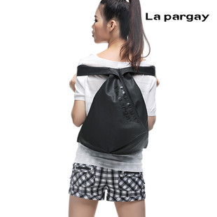 2011新品 lapargay团购 纳帕佳正品女装欧美双肩折叠三角个性背包