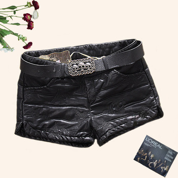 <em>短裤</em>搭配_包邮新款韩版<em>秋冬女</em>性感PU<em>皮短裤</em>低