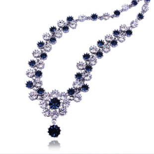 臭脚丫奥地利进口水晶项链女韩国晚装梅花水晶