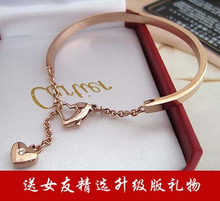 Cartier Cartier amor colgando 14K versión rosa de oro de Corea del corazón de la joyería joyas color señorita Jin Shouhuan