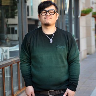  JSmix胖胖星球大码男装渐变色针织衫X1080加肥加大男士毛衣