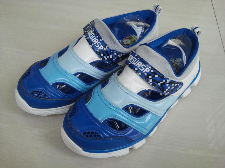 BIG WASP/ Hornet children's shoes Ultralight ventilation Girls sports shoes Sandals 31-37 Special codein the Sports shoes new , Shoes/Teenager's shoes category - from Buy2taobao.com to provide professional Taobao agent buy service