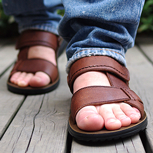 Casual men's sandal leather shoes men Sandals men leather Beach sandal leather tide of genuine men's leather Sandals men
