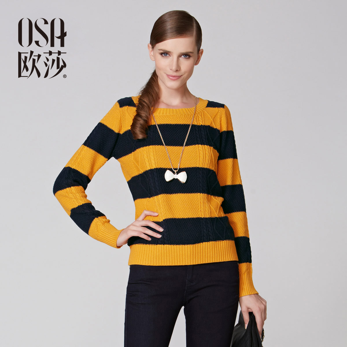OSA欧莎2013秋冬季新款线衣个性条纹拼接保暖套头毛衣 女E38099