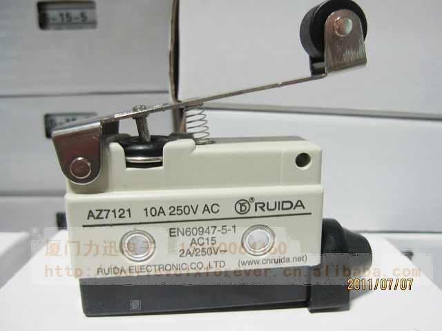AZ-7121 行程开关 滚珠微动开关 限位开关 银点在类目 3C数码配件, 电子元器件市场, 开关/按钮, 限位开关中 - 来自Buy2taobao.com提供专业的淘宝代购服务