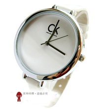 Calvin Klein CK ver la moda relojes de moda de Corea esbelta mujer forman damas elegantes relojes cinturón blanco