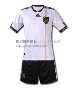 求购正品阿迪2010德国国家足球队队服,长袖外