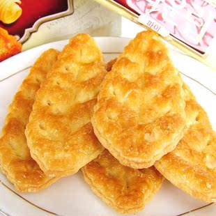  原装进口零食 韩国乐天lotte蜂蜜树叶饼干  90g