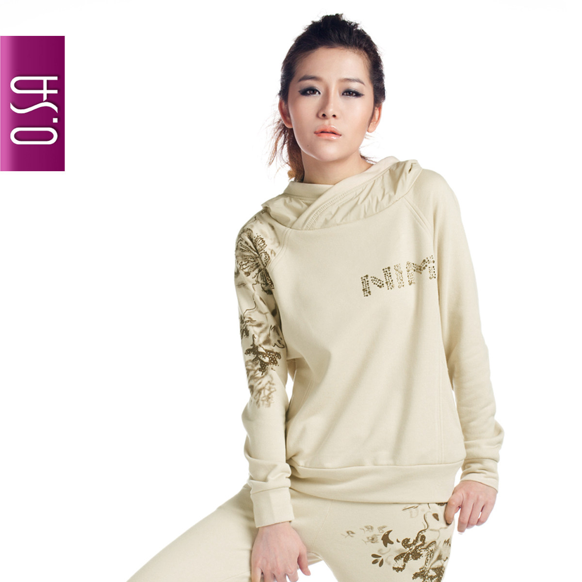 清泉灵若 O.SA2011新 94%棉 印花烫钻 连帽修身外套 SW15013