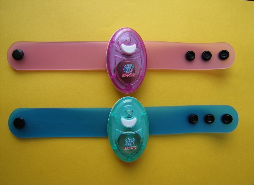 淘宝网热卖驱虫用品超声波驱蚊器\/电子驱蚊器