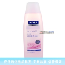 ��ά�� ˿������ˬ��ˮ 200ML ˮ������˫Ч ��ʪˮ ���� ��ױˮ