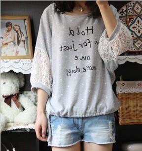  包邮韩版女装中袖蝙蝠衫宽松夏装胖MM圆点拼接蕾丝短袖T恤女