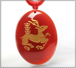  正品 开光红玛瑙寿鹿献宝红色吊坠年属牛开运物化煞保平安