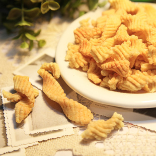  忠来 海味零食 鱿鱼酥 香脆 休闲零食 虾条 薯片 膨化食品 130g