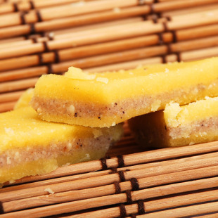  云南特产食品 传统糕点 零食糕点点心 斯贝佳 松花糕 200克