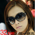 正品偏光镜太阳镜女 时尚 女士太阳眼镜 3043款蛤蟆镜 明星款墨镜