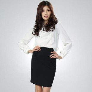 朵以秋季职业裙 上身白色下身黑色的连衣裙–