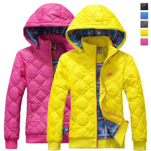 热销运动<em>羽绒服</em> <em>时尚</em>休闲<em>外套羽绒服</em> 夹棉<em>外套</em>