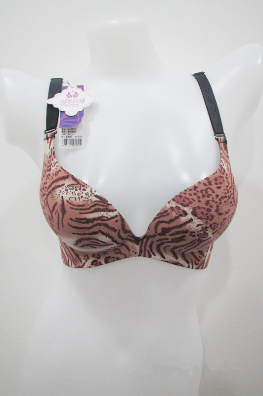 内衣<em>文胸胸罩锦纶</em>提花<em>面料</em>高弹力肩带适合各种