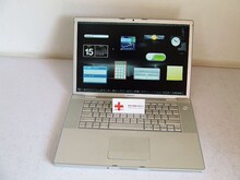 原装<span class=H>二手</span><span class=H>苹果</span><span class=H>笔记本</span><span class=H>电脑</span> 正品Macbook pro 15寸 双核独显 酷睿2代