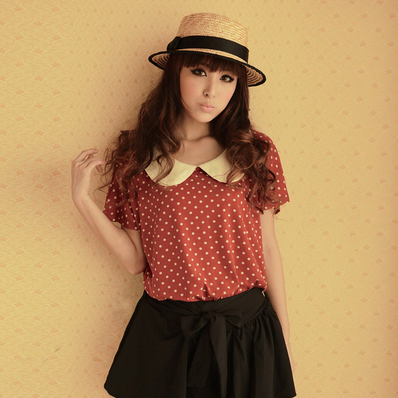 娃娃领宽松波点短袖...