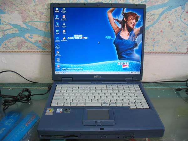 富士通笔记本FMV-7000NA5 P4 2.2G 1G内存160G硬盘,128M显存-