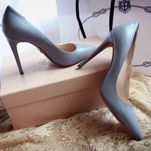 B01 2012�¿����еļ�ͷϸ���߸�Ь �����Ը����� ��ɫ ��Ь