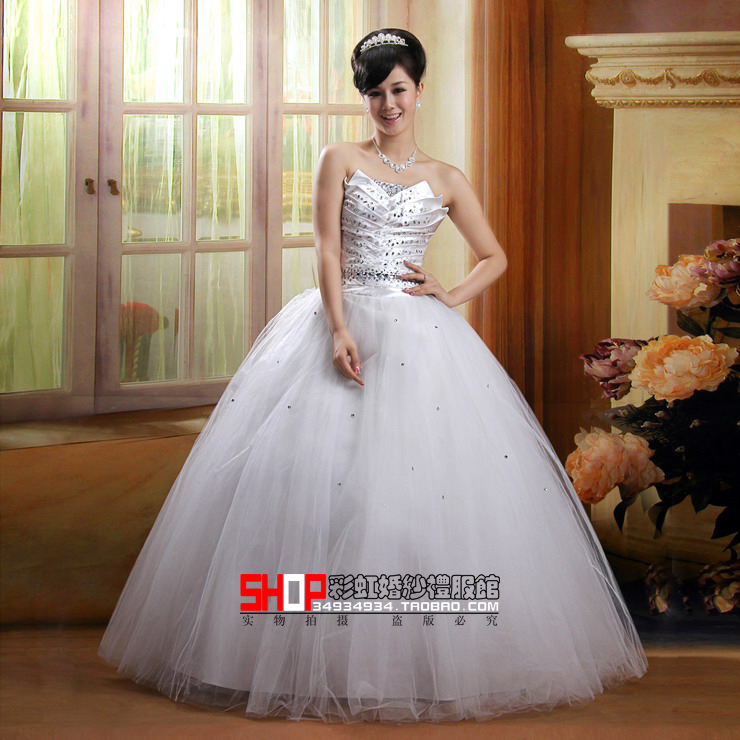 婚纱最新款 水晶钻装饰复古宫廷婚纱 豪华经典齐起婚纱 HS-626 婚纱最新款 水晶钻装饰复古宫廷婚纱 豪华经典齐起婚纱 HS-626