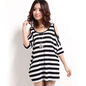 2012 spring and summer long section of women in the new loose big yards shirt black and white striped casual t-shirt bat sleeve cotton T-shirt