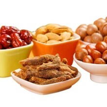 经典零食组合巴旦木+美国榛子+牛肉干+夏威夷果+特级大枣