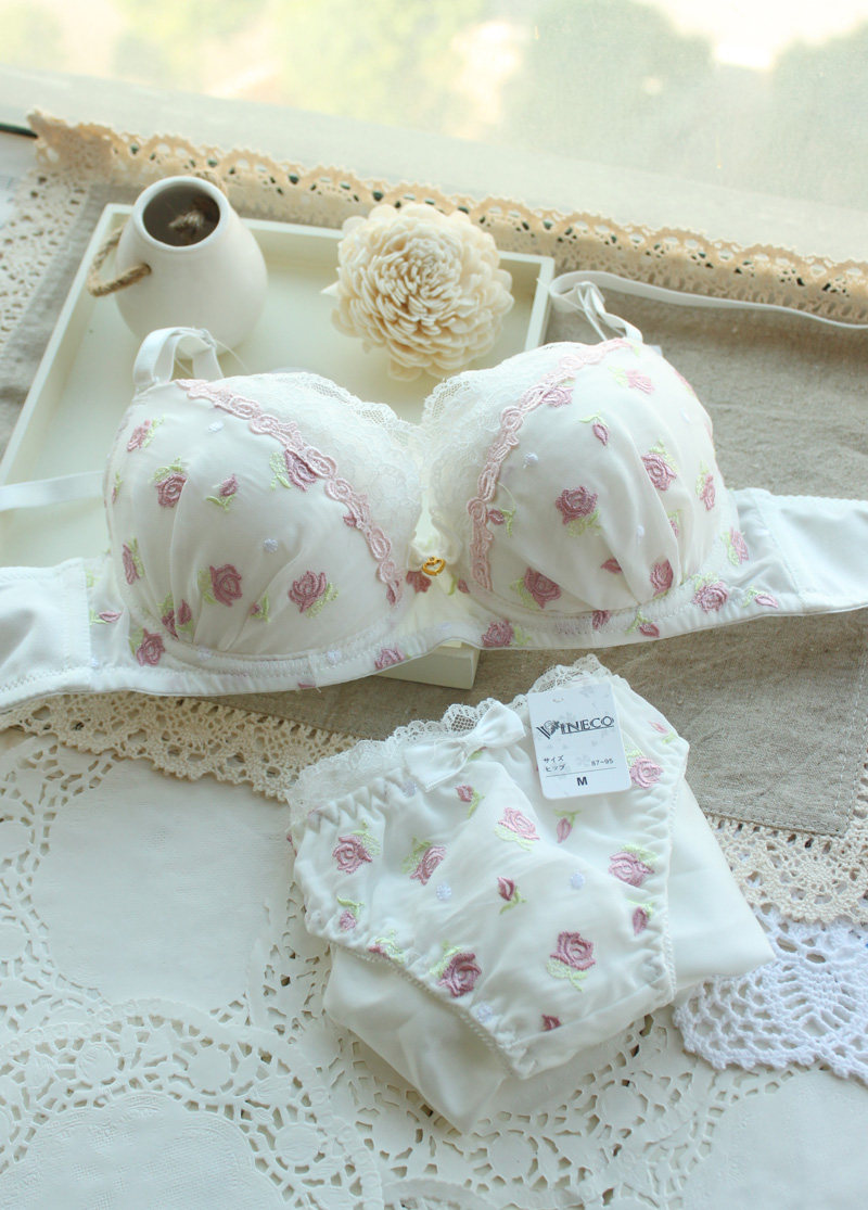 新品内衣套装 素雅小碎花蕾丝文胸装 舒适 可爱少女 性感BRA