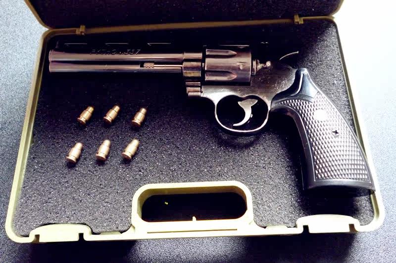 新年送礼蟒蛇手枪模型高仿真左轮金属手枪枪玩具枪GUN军事模型