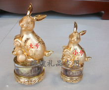 La escuela de negocios de souvenirs de regalo para marcar envió Fu riqueza Yutu oro conejo gigante