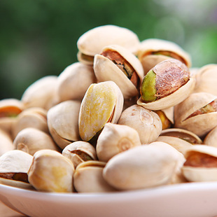  牛叉叉坚果炒货 新货原色无漂白/自然开口/特大粒开心果 200克