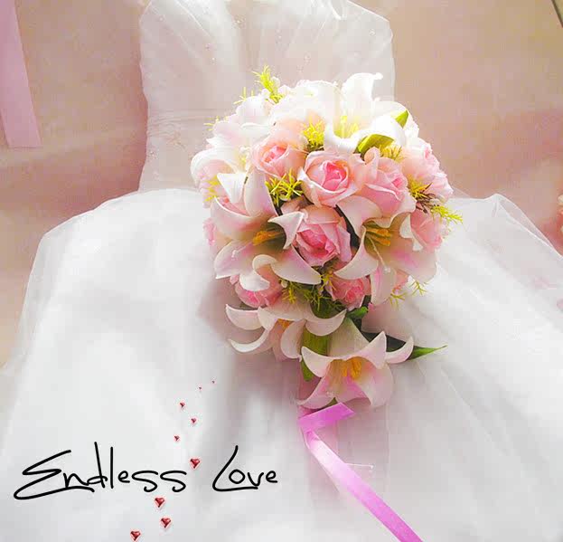 包邮2012新款韩式新娘手捧花瀑布式 婚礼婚纱水滴手捧拍摄道具