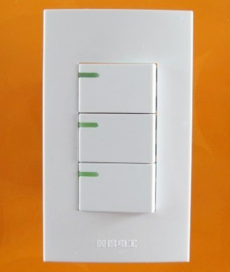三位多控開關 中途 MDDG 美潔120系列 牆壁面板 質保12年在類目 電子/電工, 開關, 調光開關中 - 來自Buy2taobao.com提供專業的淘寶代購服務
