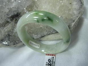  正品天然a货翡翠手镯 缅甸玉镯子 糯种玉手镯 库存特价手镯带证1